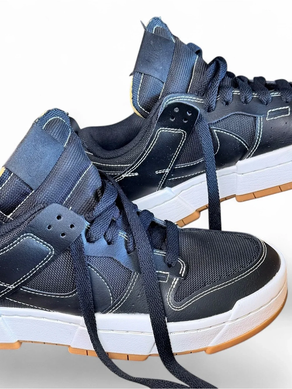 Nike Men's Black Navy Gum Athletic Sneakers